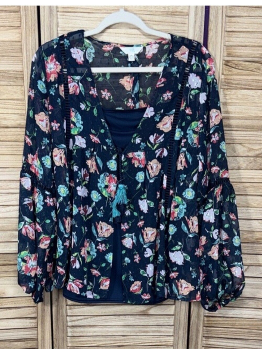 TIme and Tru Blouse With Attached Tank Floral White Blue Green Peach Size xl NWT